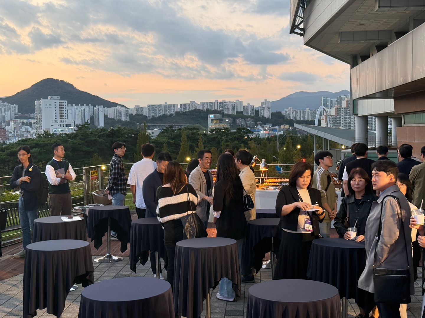 콘텐츠 커넥트: IP 네트워킹 밋업 데이 행사